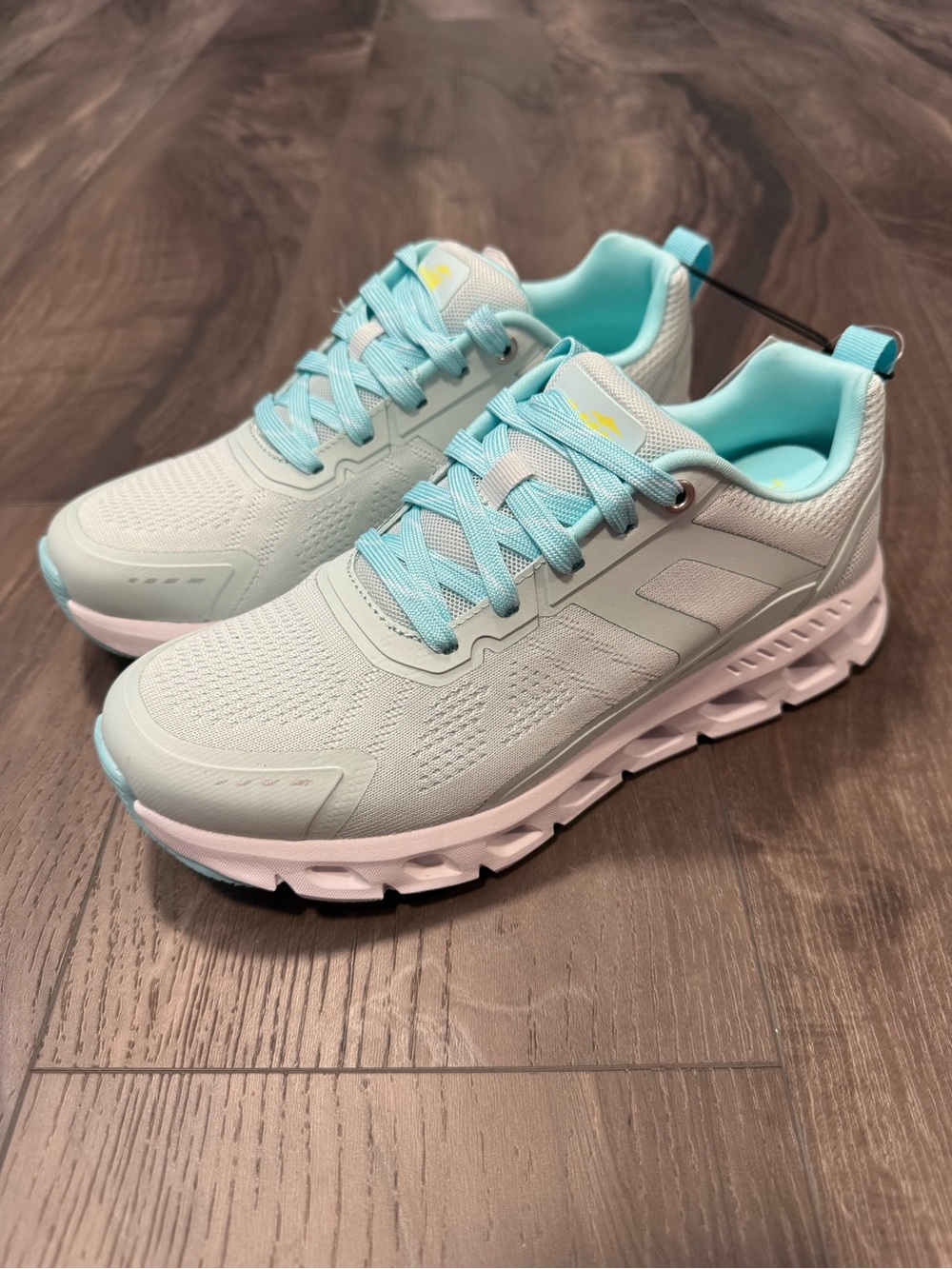 New Avia Women’s AV Light Runner Shoes Aqua Size 7.5